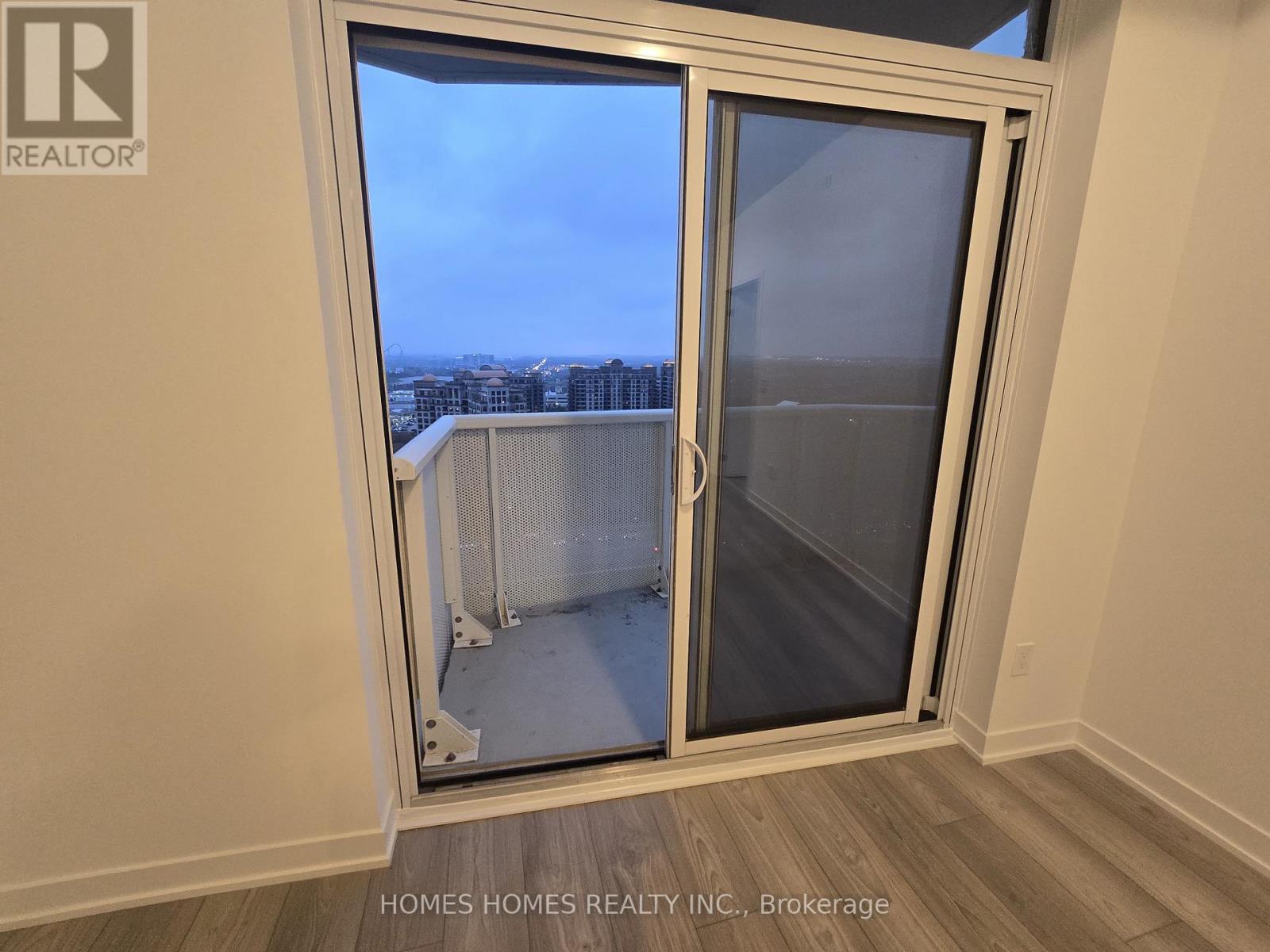 2105 - 474 Caldari Road, Vaughan, Ontario  L4K 0R5 - Photo 11 - N12526038