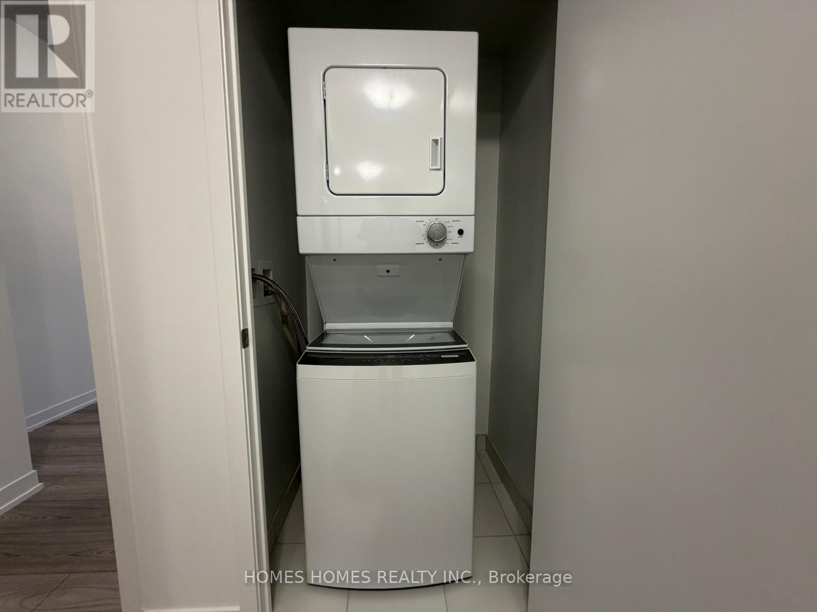 2105 - 474 Caldari Road, Vaughan, Ontario  L4K 0R5 - Photo 20 - N12526038