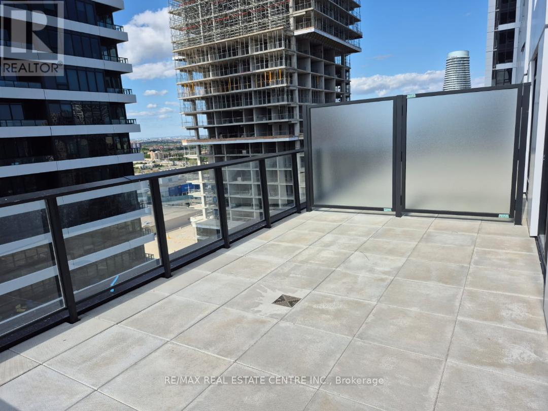 1907 - 4015 The Exchange, Mississauga, Ontario  L5B 0N9 - Photo 9 - W12526006