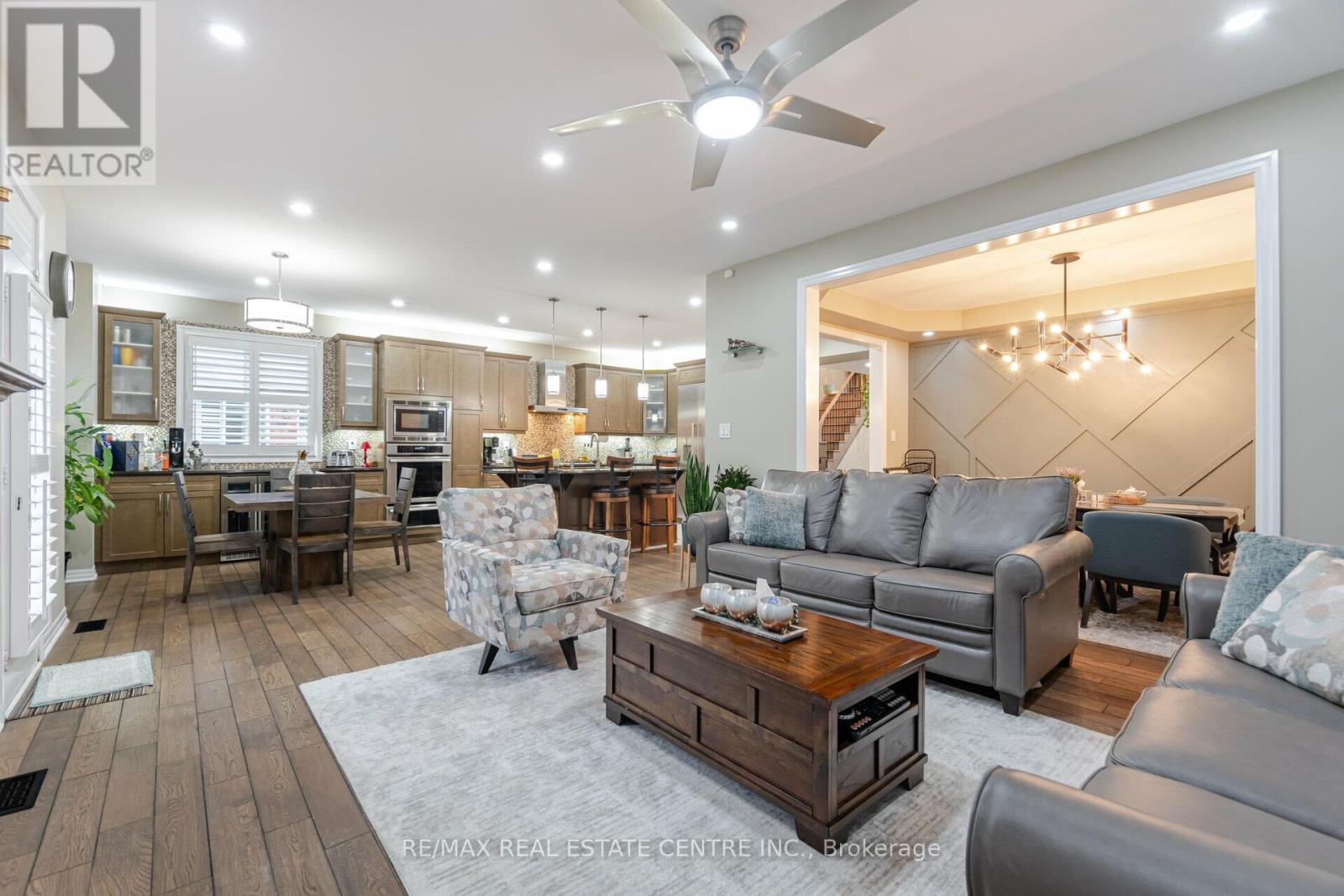 1446 Farmstead Drive, Milton, Ontario  L9E 0A5 - Photo 15 - W12526010