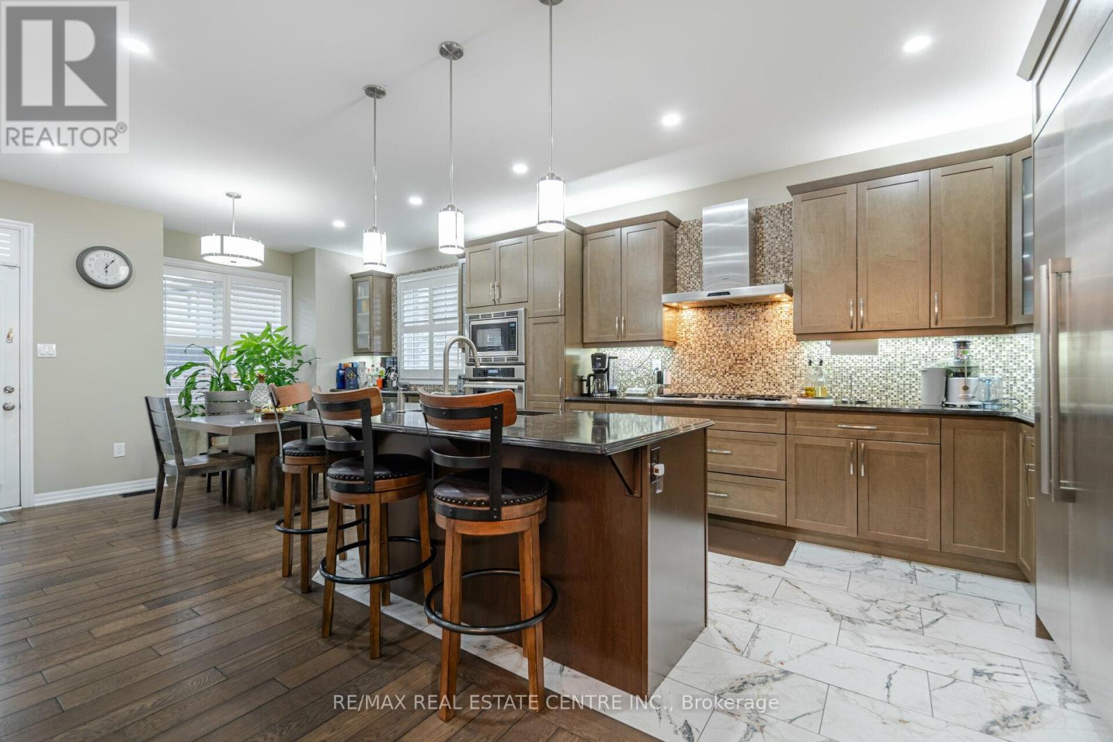 1446 Farmstead Drive, Milton, Ontario  L9E 0A5 - Photo 20 - W12526010