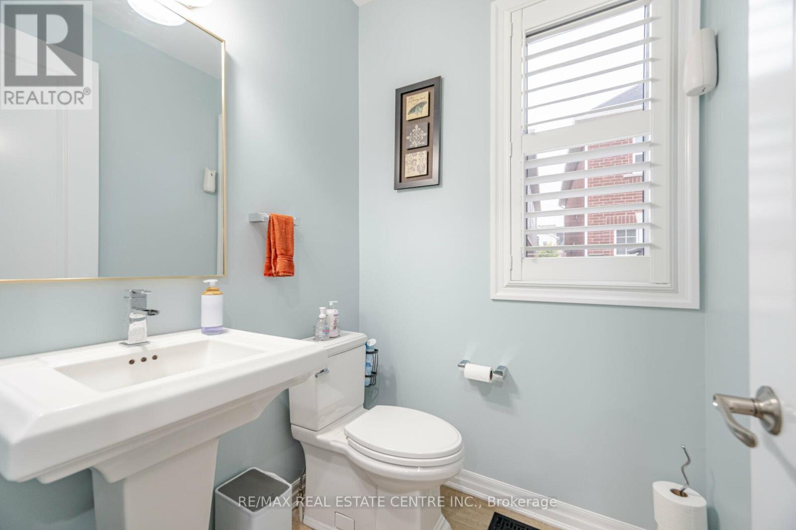 1446 Farmstead Drive, Milton, Ontario  L9E 0A5 - Photo 25 - W12526010