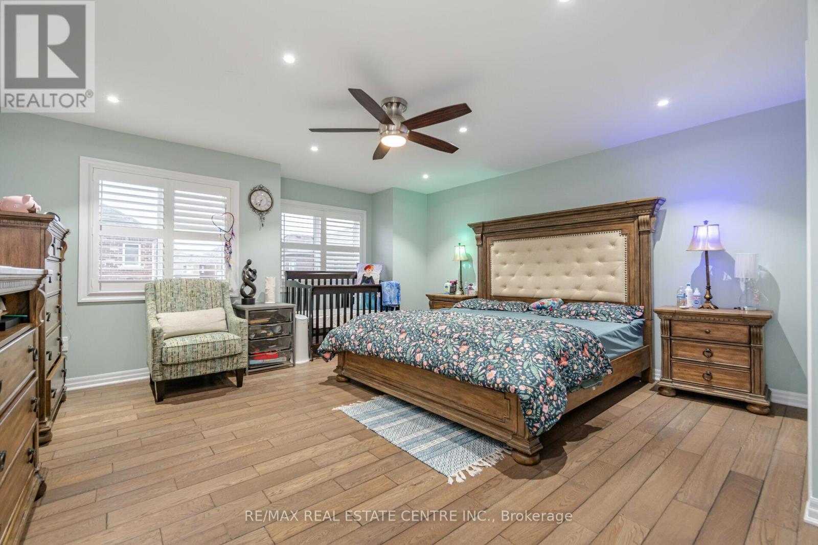 1446 Farmstead Drive, Milton, Ontario  L9E 0A5 - Photo 28 - W12526010