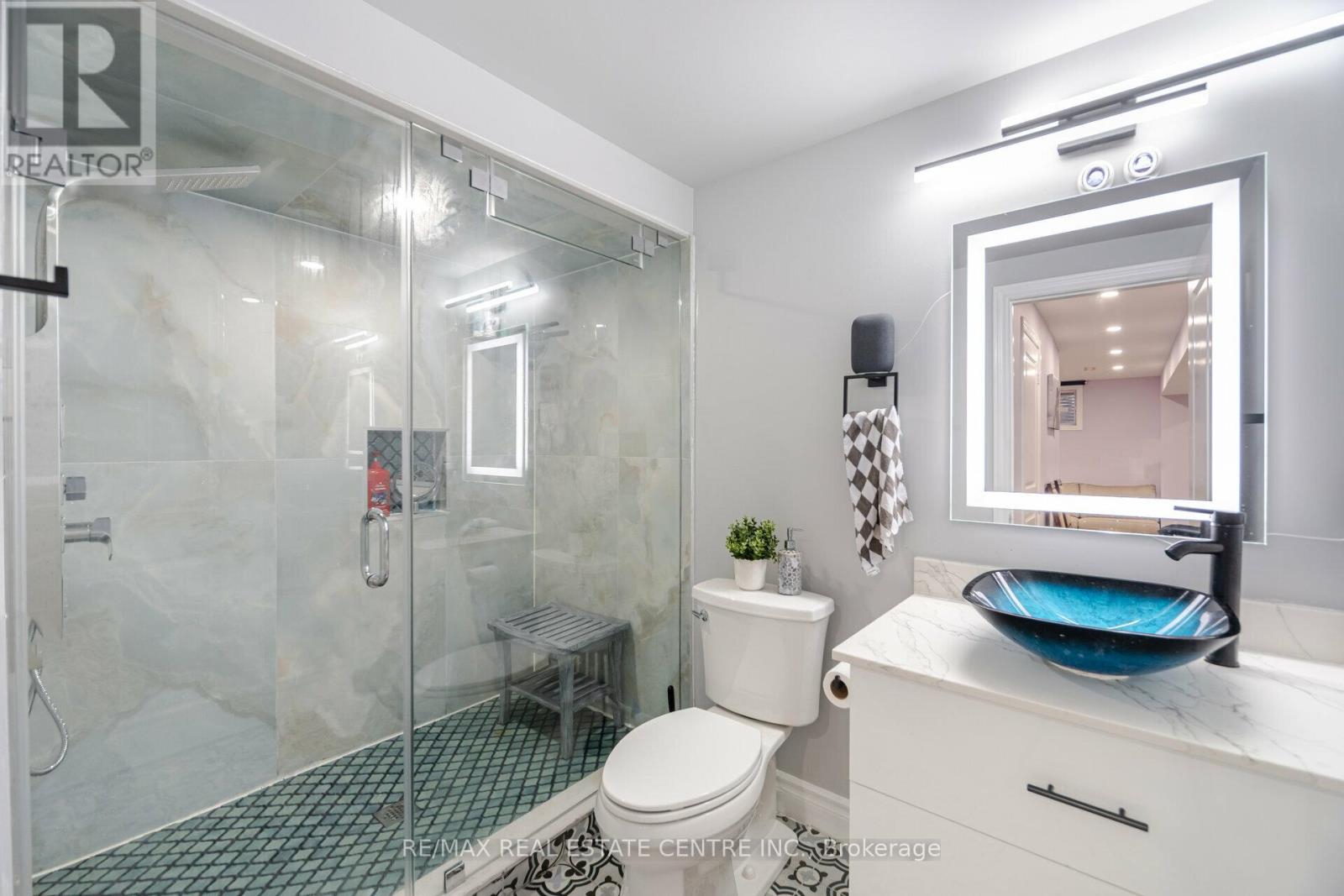 1446 Farmstead Drive, Milton, Ontario  L9E 0A5 - Photo 45 - W12526010