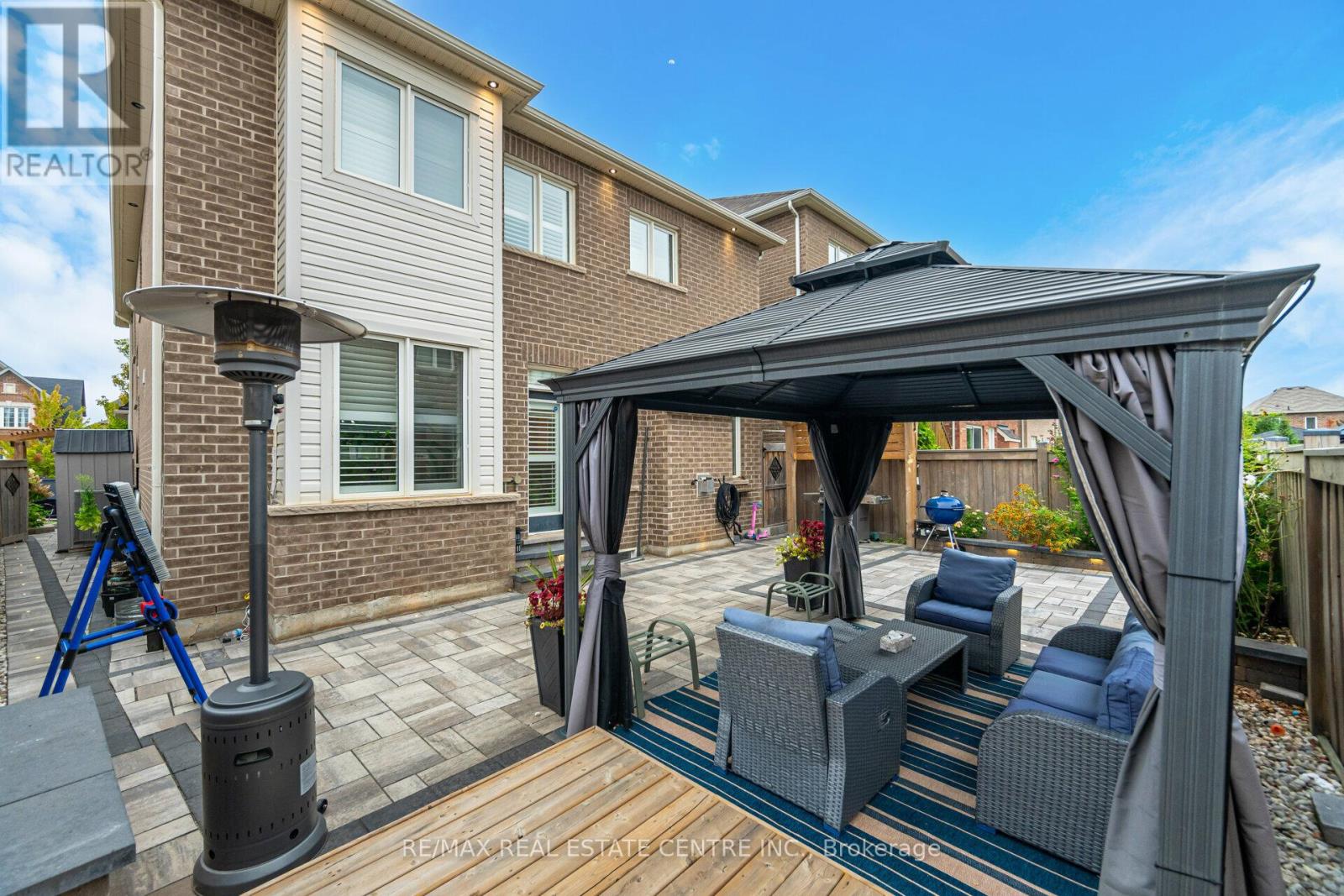 1446 Farmstead Drive, Milton, Ontario  L9E 0A5 - Photo 47 - W12526010