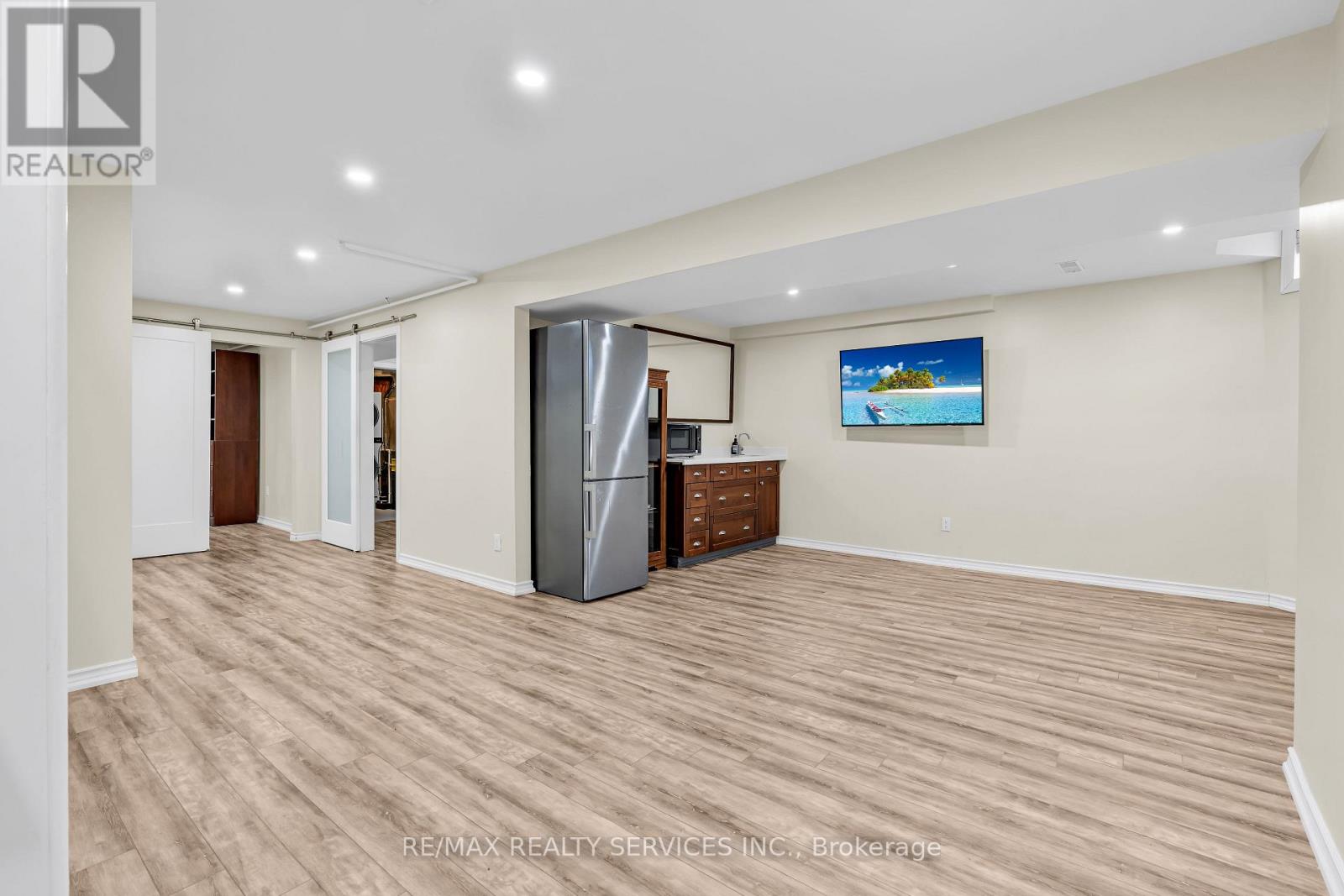 115 - 2055 Walkers Line, Burlington, Ontario  L7M 4B5 - Photo 28 - W12526034