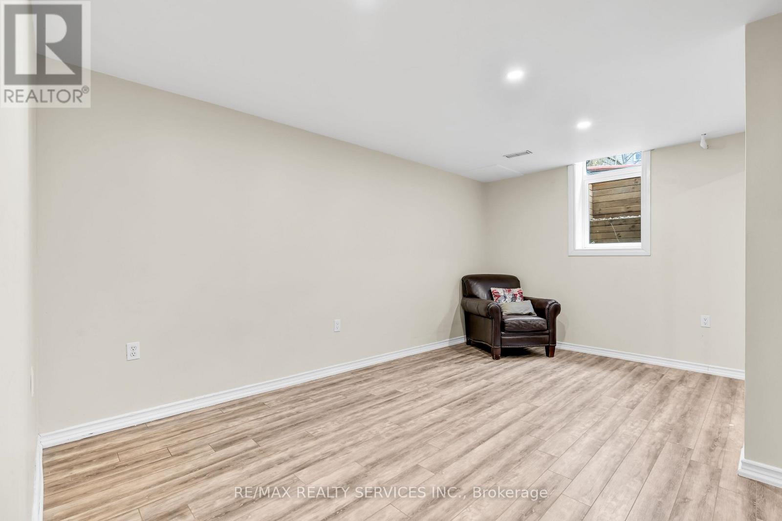 115 - 2055 Walkers Line, Burlington, Ontario  L7M 4B5 - Photo 33 - W12526034