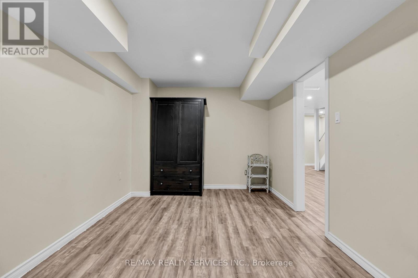 115 - 2055 Walkers Line, Burlington, Ontario  L7M 4B5 - Photo 36 - W12526034