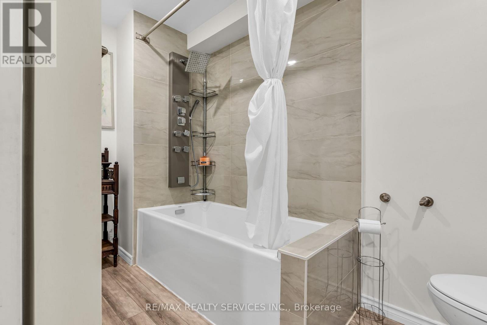 115 - 2055 Walkers Line, Burlington, Ontario  L7M 4B5 - Photo 38 - W12526034