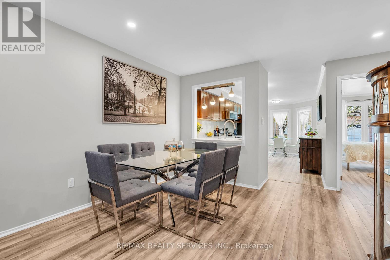 115 - 2055 Walkers Line, Burlington, Ontario  L7M 4B5 - Photo 8 - W12526034