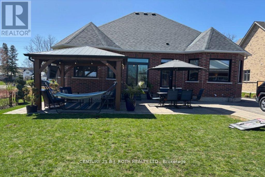 157 Mary Street, Clearview, Ontario  L0M 1G0 - Photo 33 - S12479035