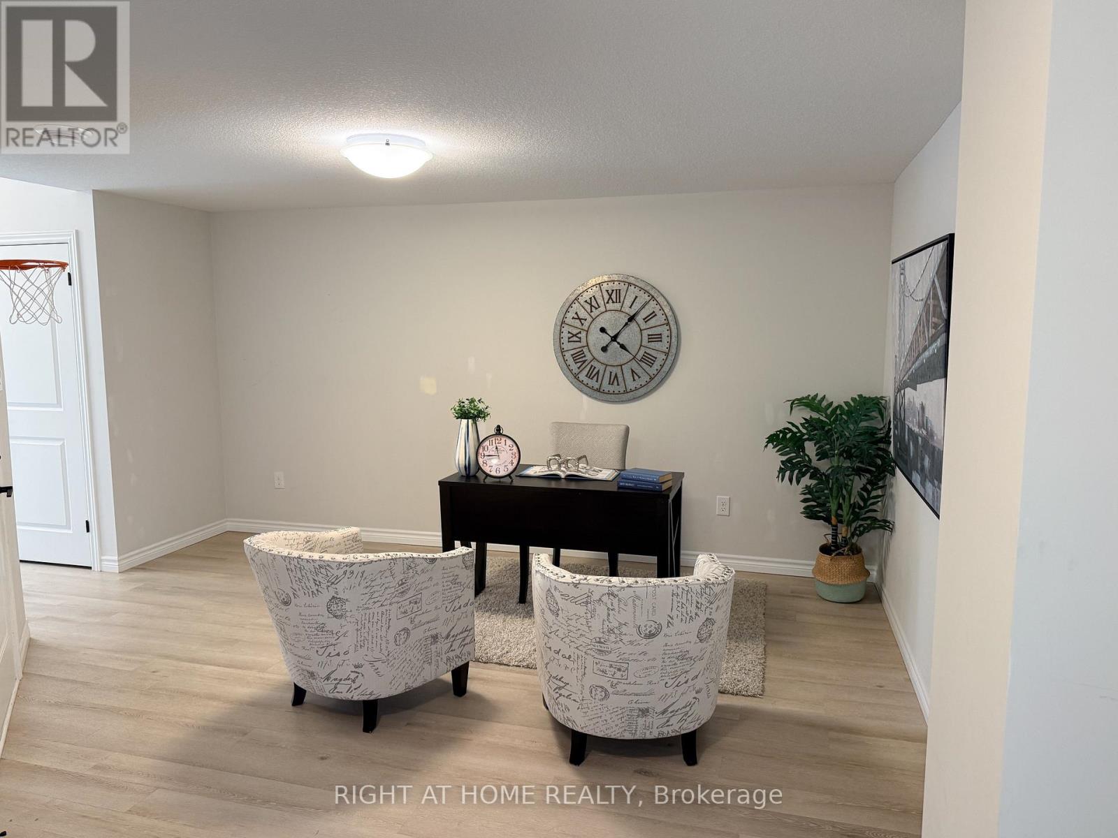 37 - 435 Callaway Road, London North, Ontario  N6G 2N1 - Photo 4 - X12526000