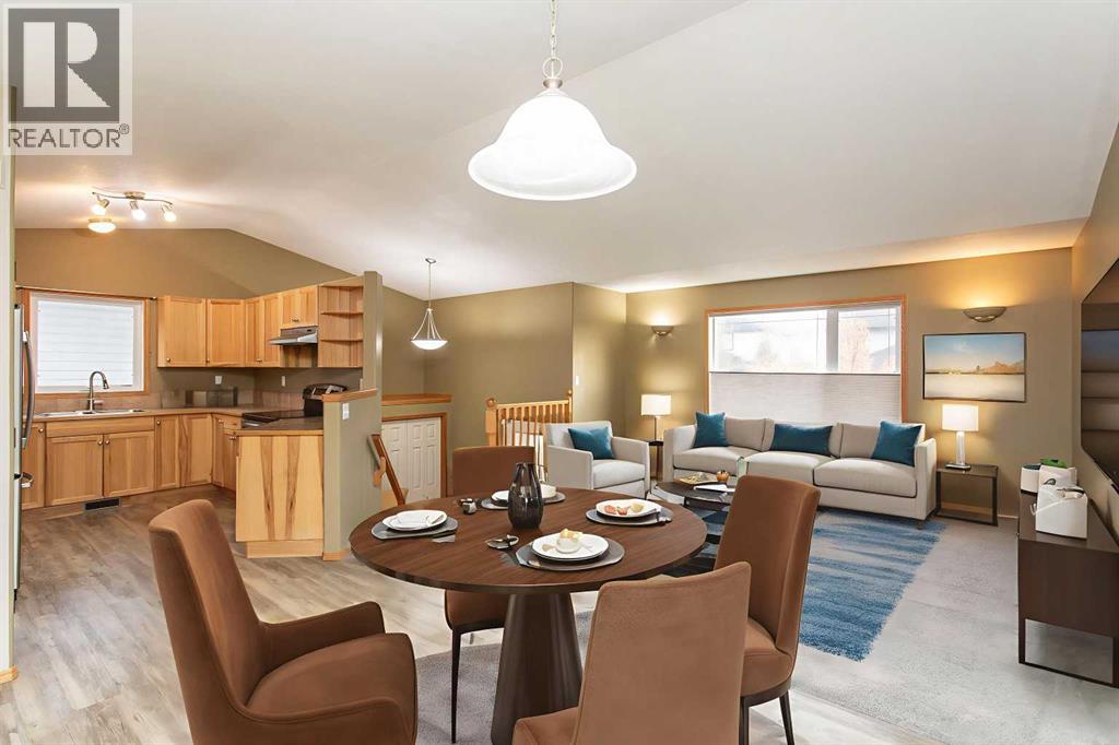 24 Lanterman Close, Red Deer, Alberta  T4R 3K3 - Photo 3 - A2269242