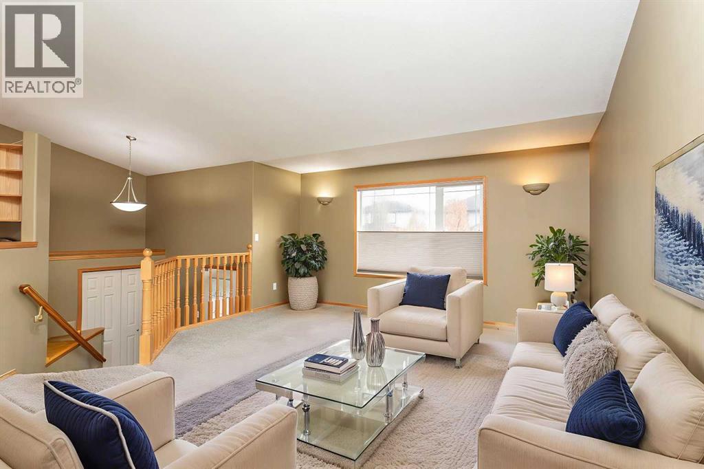 24 Lanterman Close, Red Deer, Alberta  T4R 3K3 - Photo 5 - A2269242