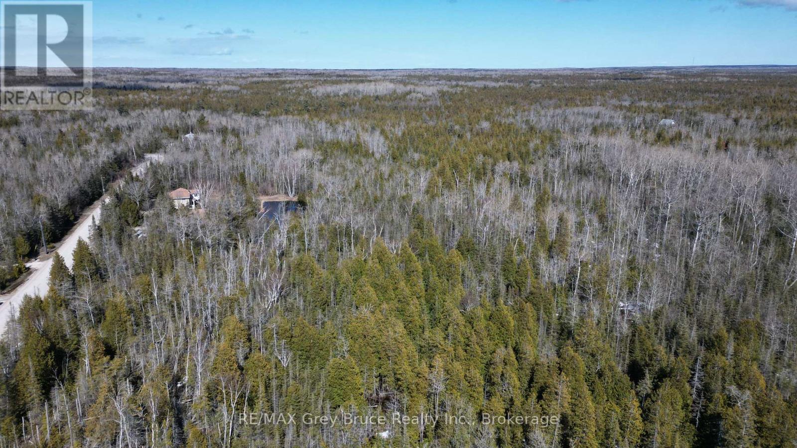 31 Baise Avenue, Northern Bruce Peninsula, Ontario  N0H 2R0 - Photo 17 - X12526086