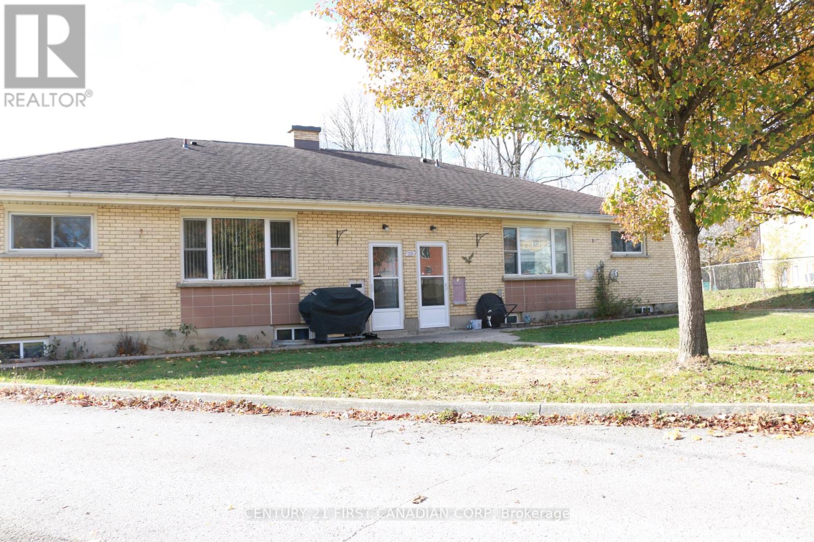 29 BALFOUR PLACE, London East, Ontario