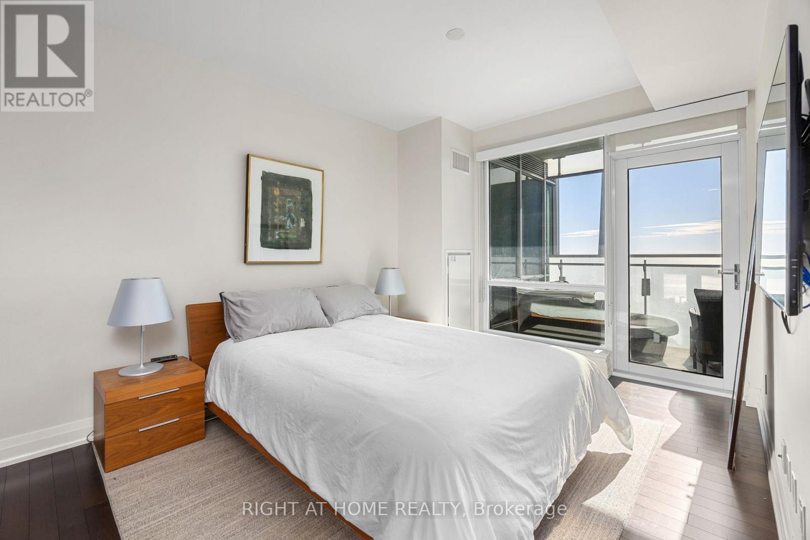 3901 - 80 John Street, Toronto, Ontario  M5V 3X4 - Photo 11 - C12526056