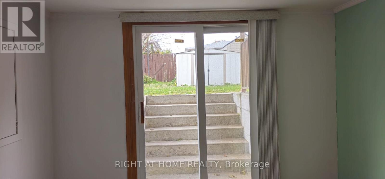 Lower - 1999 Carrera Lane, Mississauga, Ontario  L5J 1C6 - Photo 17 - W12519544