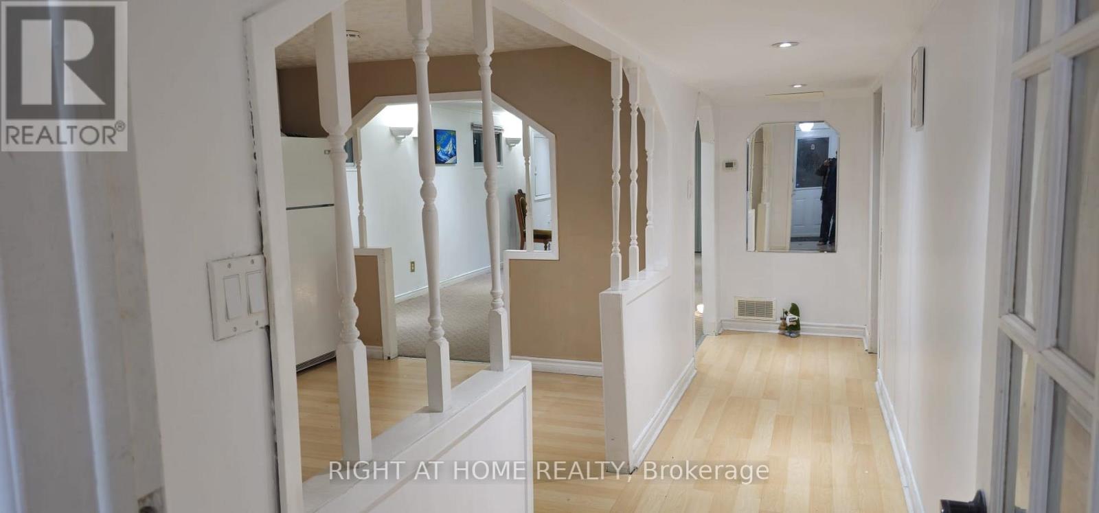 Lower - 1999 Carrera Lane, Mississauga, Ontario  L5J 1C6 - Photo 7 - W12519544