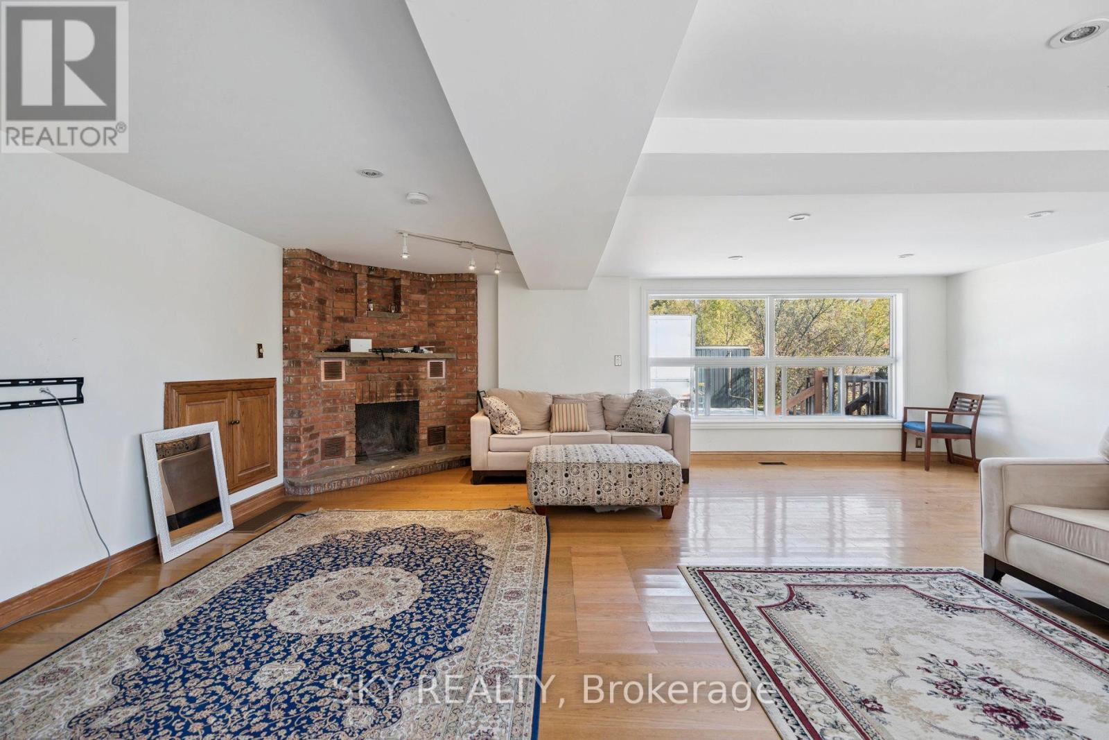 12478 5 Line, Halton Hills (Limehouse), Ontario  L0P 1H0 - Photo 9 - W12526046