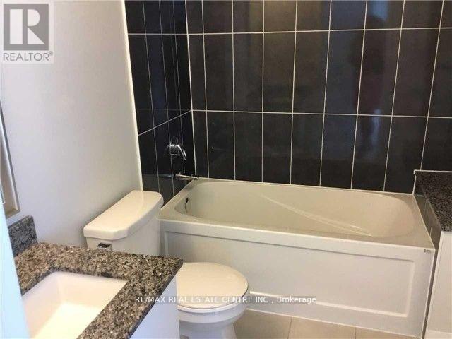 109 - 75 Eglinton Avenue W, Mississauga, Ontario  L5R 0E4 - Photo 14 - W12526076