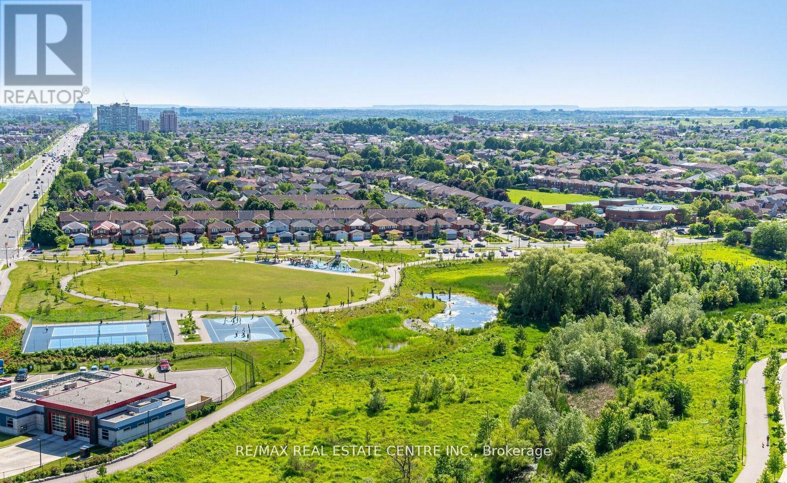 109 - 75 Eglinton Avenue W, Mississauga, Ontario  L5R 0E4 - Photo 23 - W12526076