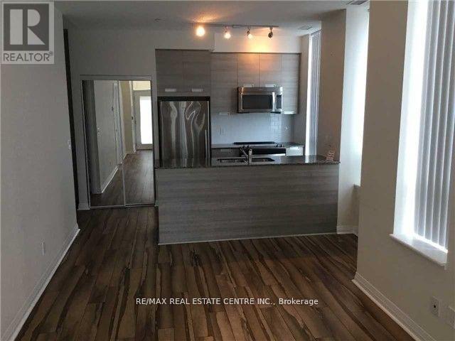 109 - 75 Eglinton Avenue W, Mississauga, Ontario  L5R 0E4 - Photo 5 - W12526076