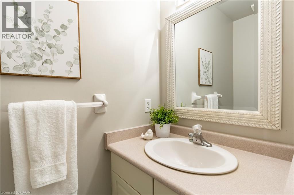 229 Baker Street Unit# 17, Waterloo, Ontario  N2T 2R4 - Photo 3 - 40777888