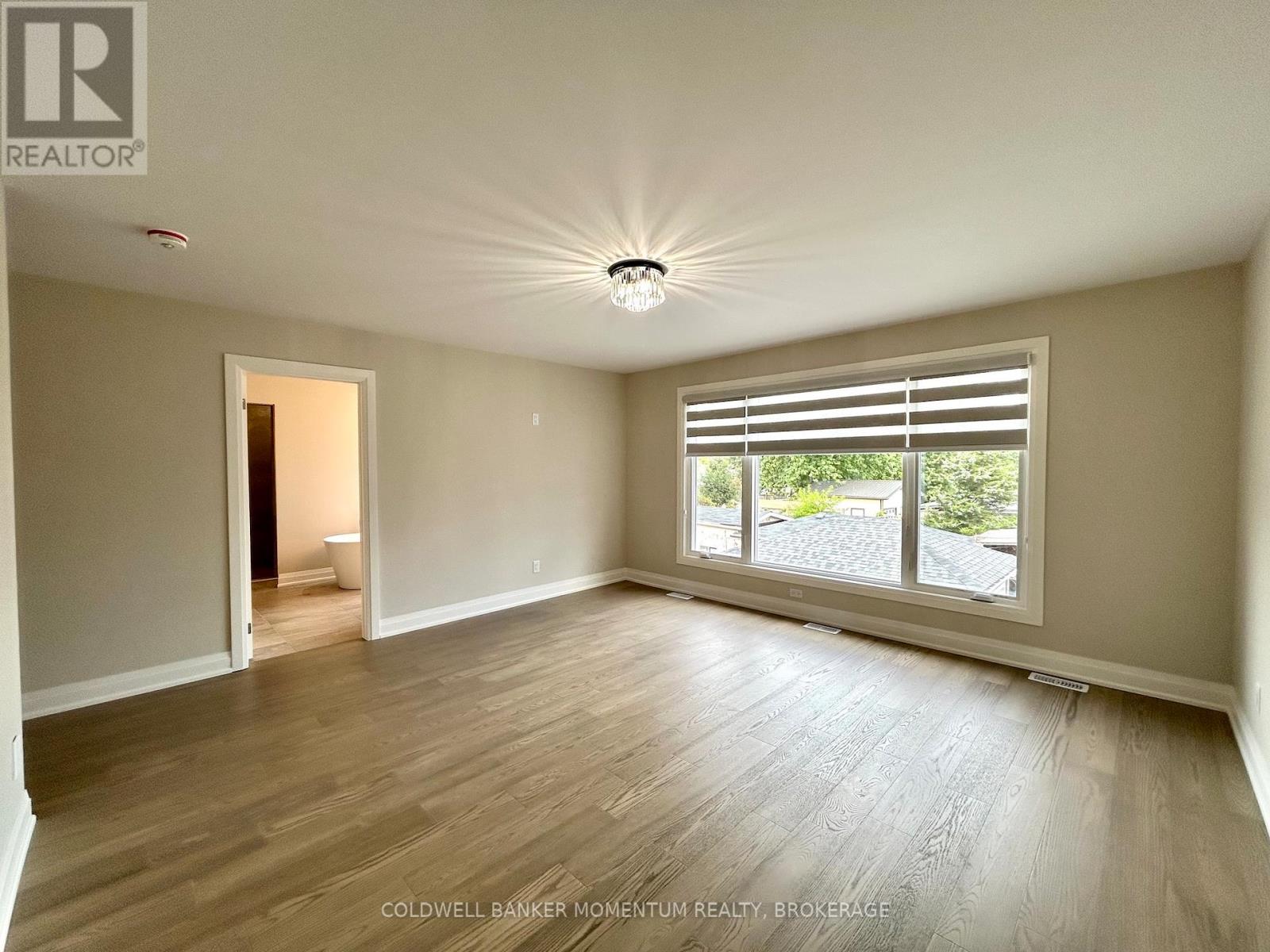 Upper - 5091 Bridge Street, Niagara Falls, Ontario  L2E 2S9 - Photo 20 - X12525276