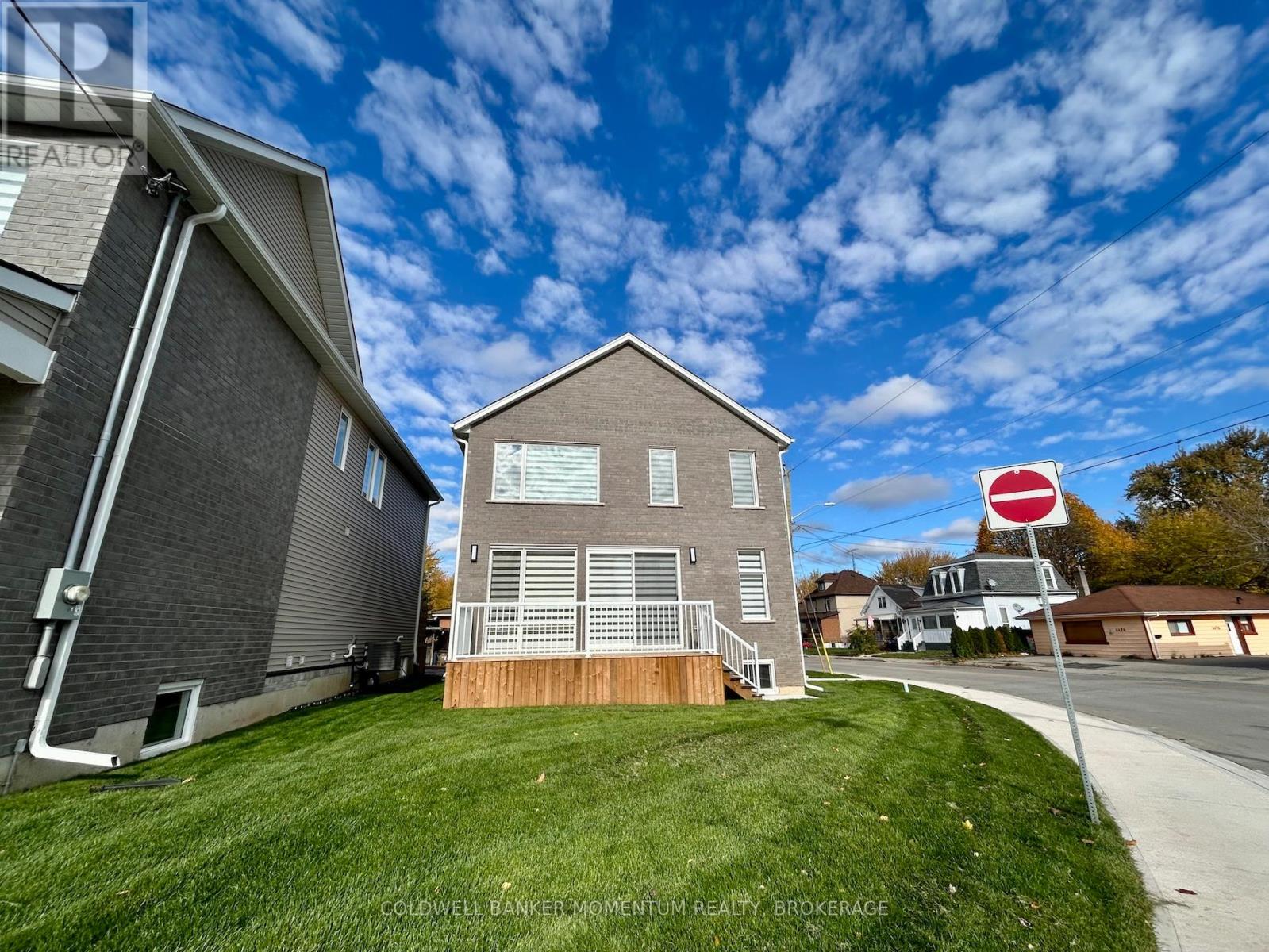 4499 Fourth Avenue, Niagara Falls, Ontario  L2E 4N4 - Photo 2 - X12525280