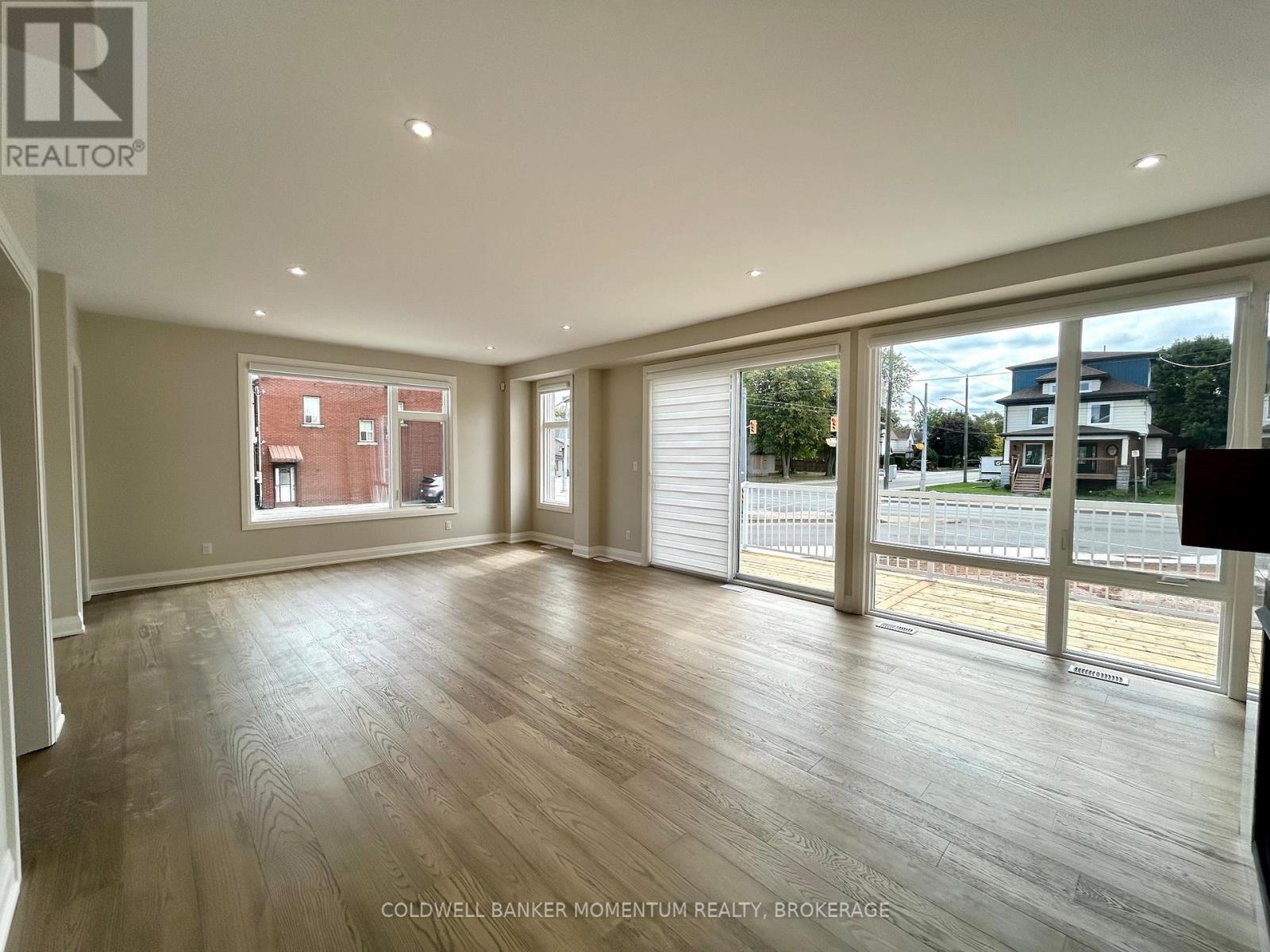 4499 Fourth Avenue, Niagara Falls, Ontario  L2E 4N4 - Photo 11 - X12525280