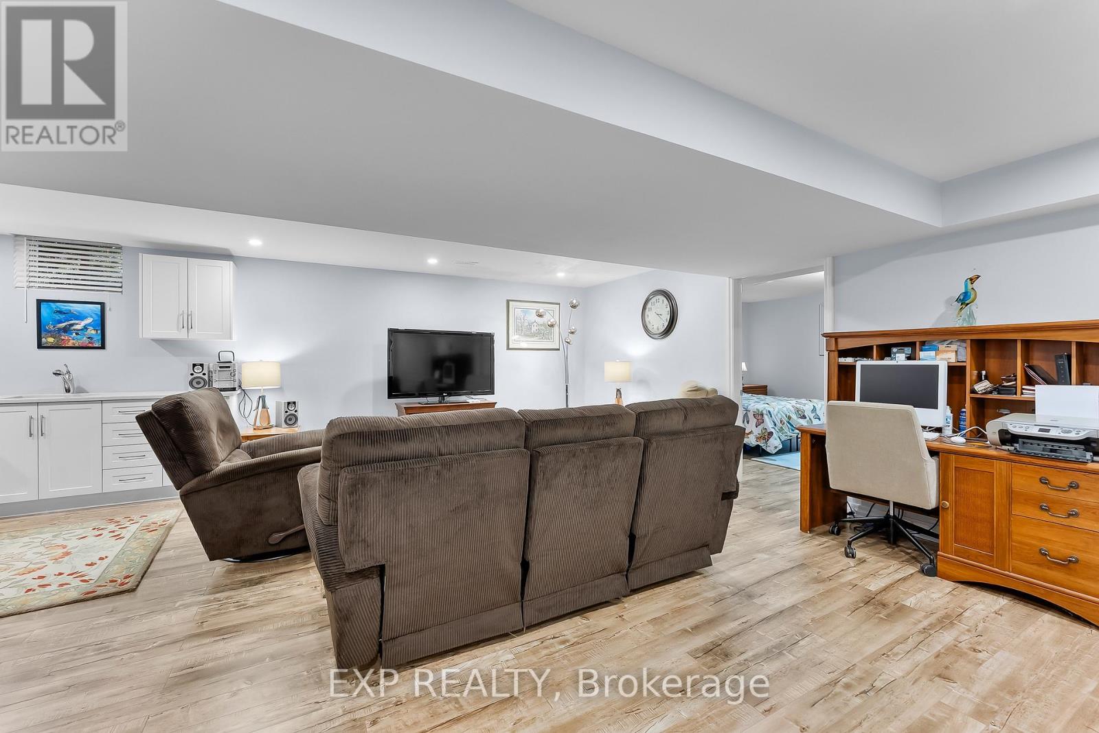 78 Angela Crescent, Niagara-On-The-Lake, Ontario L0S 1J1 - Photo 25 - X12446152