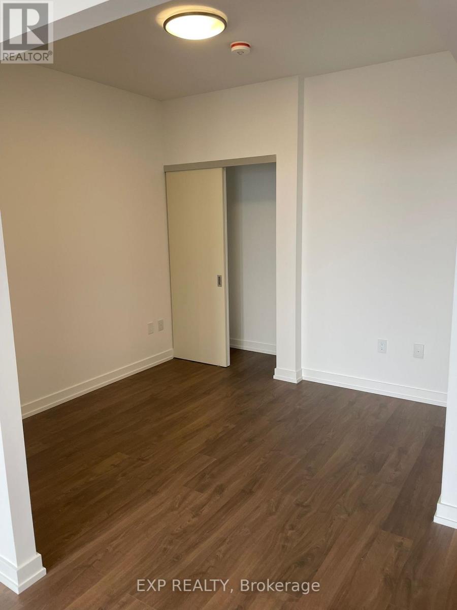 2105 - 15 Wellington Street S, Waterloo, Ontario  N2G 0E4 - Photo 12 - X12526078