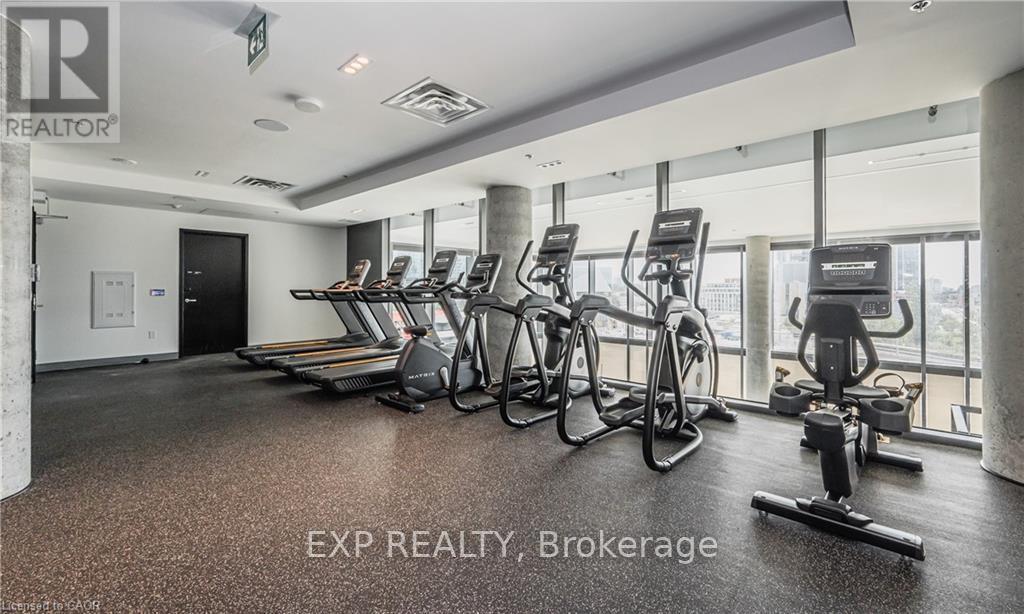 2105 - 15 Wellington Street S, Waterloo, Ontario  N2G 0E4 - Photo 3 - X12526078