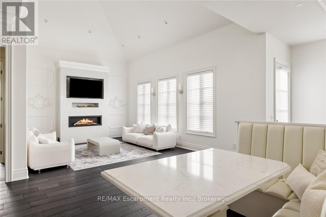 25 Arbourvale Common Road, St. Catharines, Ontario  L2T 3B7 - Photo 16 - X12526112