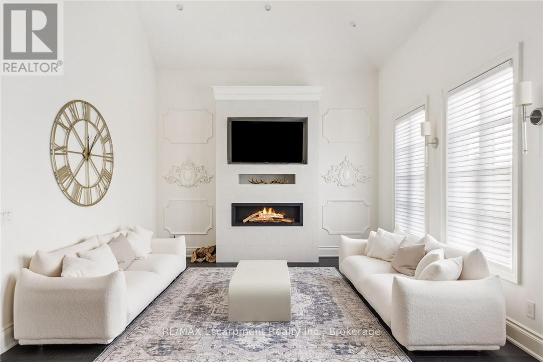 25 Arbourvale Common Road, St. Catharines, Ontario  L2T 3B7 - Photo 17 - X12526112