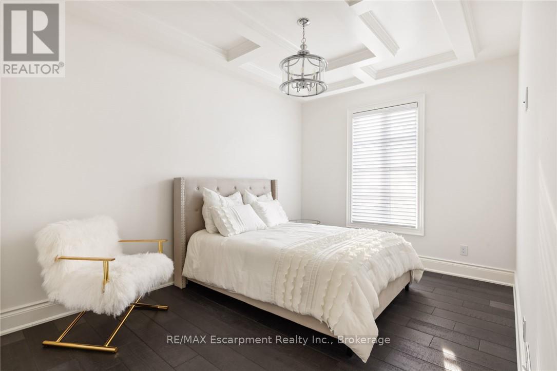 25 Arbourvale Common Road, St. Catharines, Ontario  L2T 3B7 - Photo 26 - X12526112