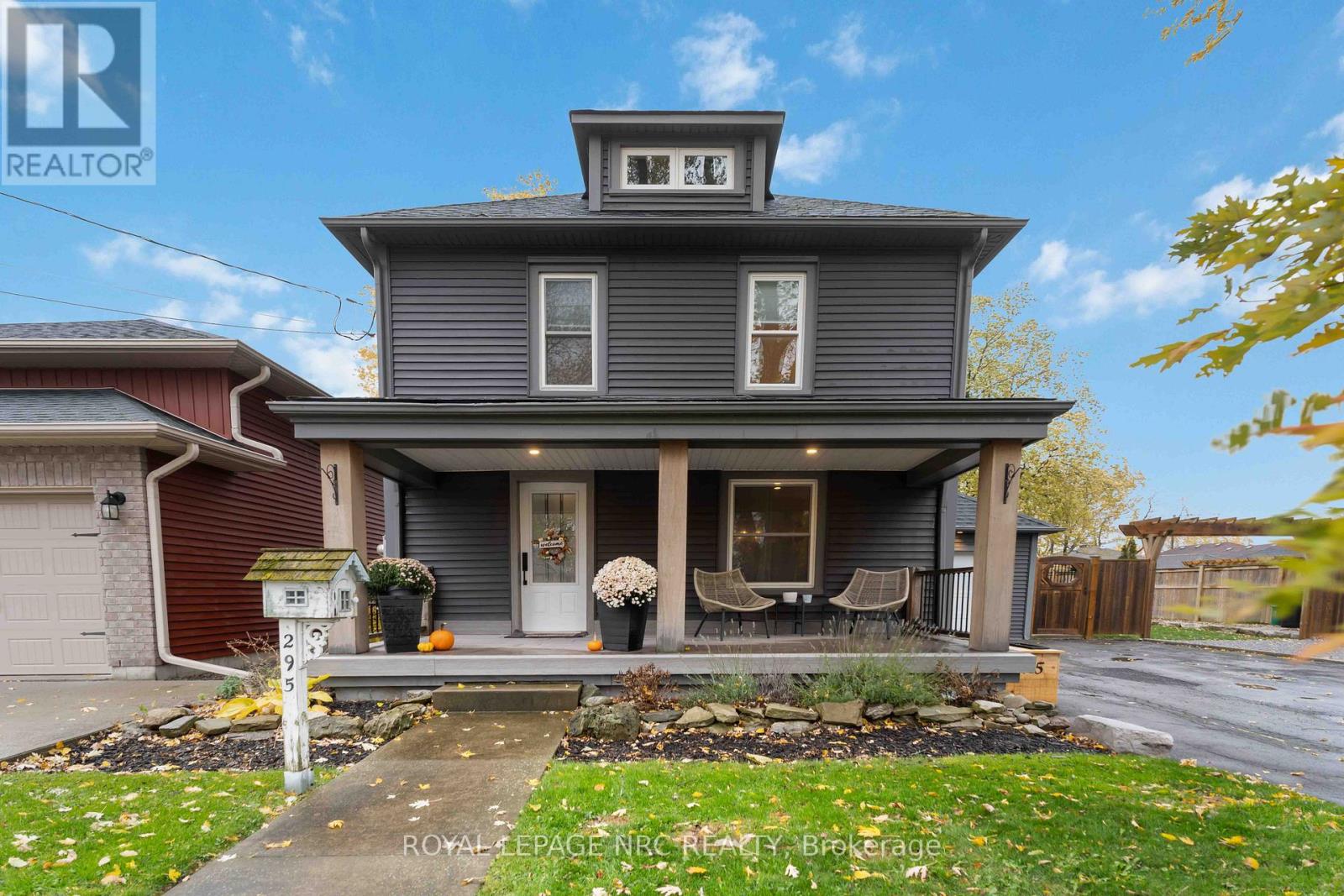 295 Humboldt Parkway, Port Colborne, Ontario L3K 2H7 - Photo 2 - X12526090