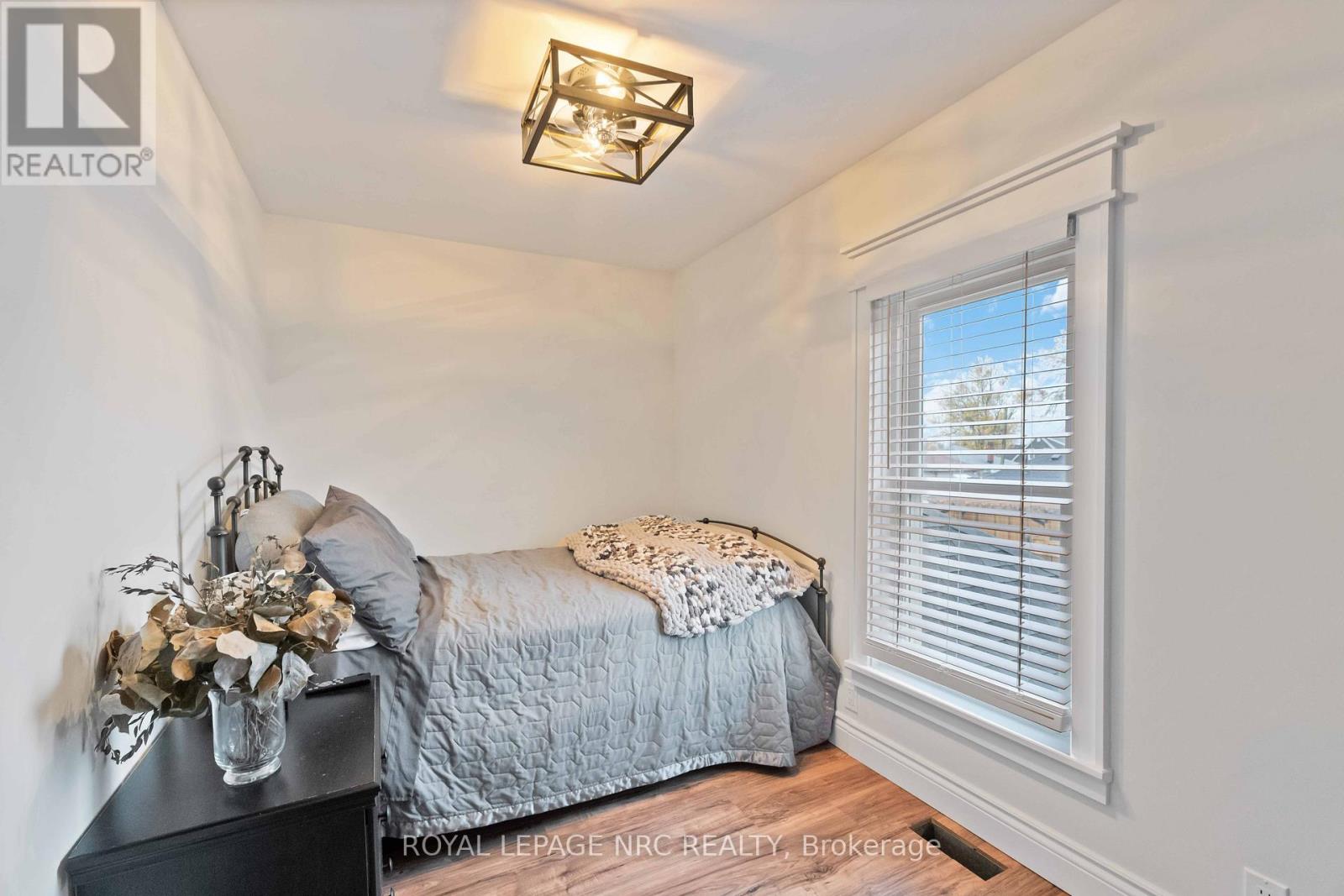 295 Humboldt Parkway, Port Colborne, Ontario L3K 2H7 - Photo 26 - X12526090