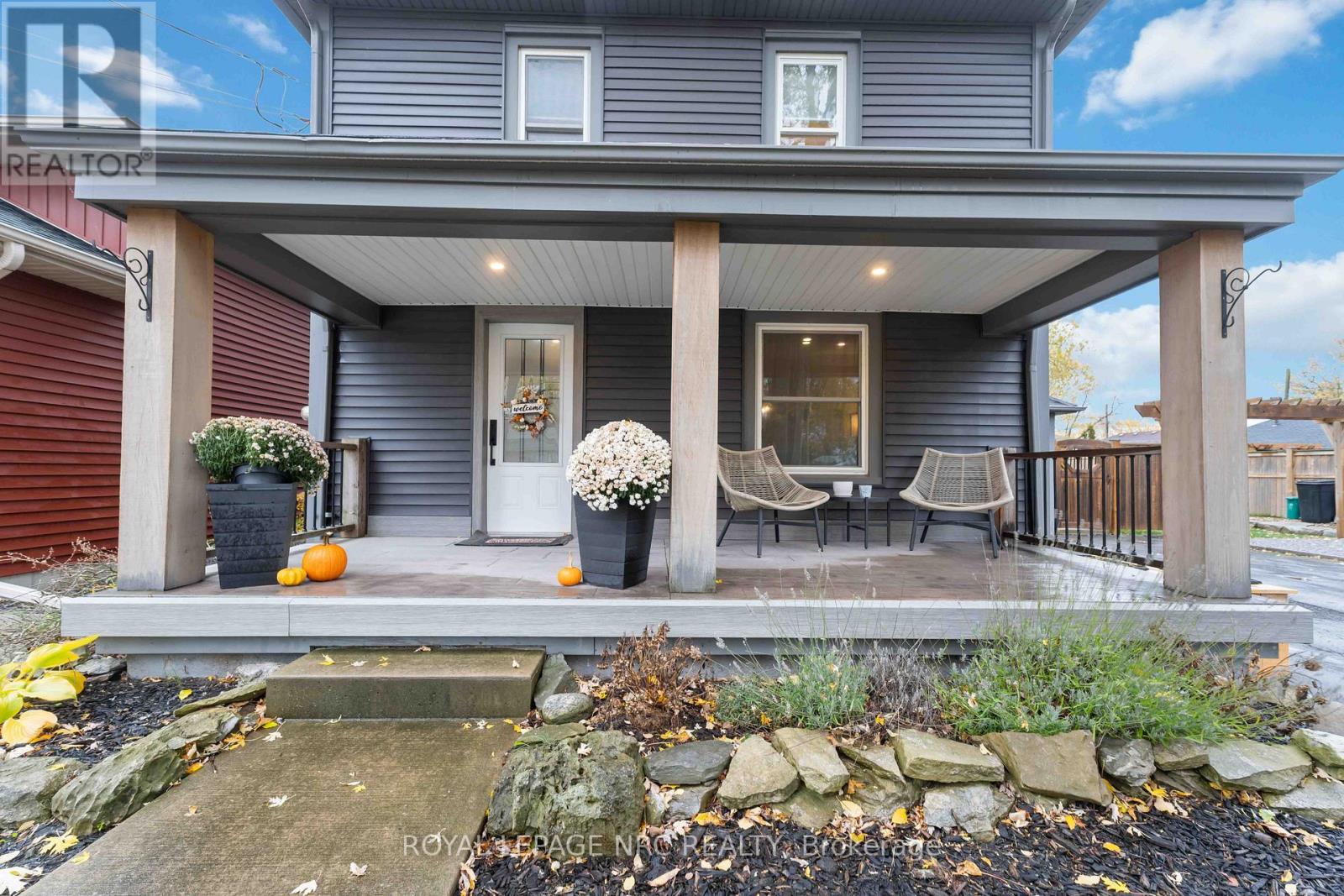 295 Humboldt Parkway, Port Colborne, Ontario L3K 2H7 - Photo 4 - X12526090