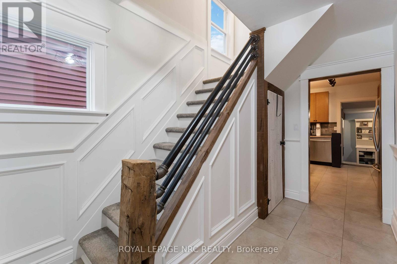 295 Humboldt Parkway, Port Colborne, Ontario L3K 2H7 - Photo 7 - X12526090