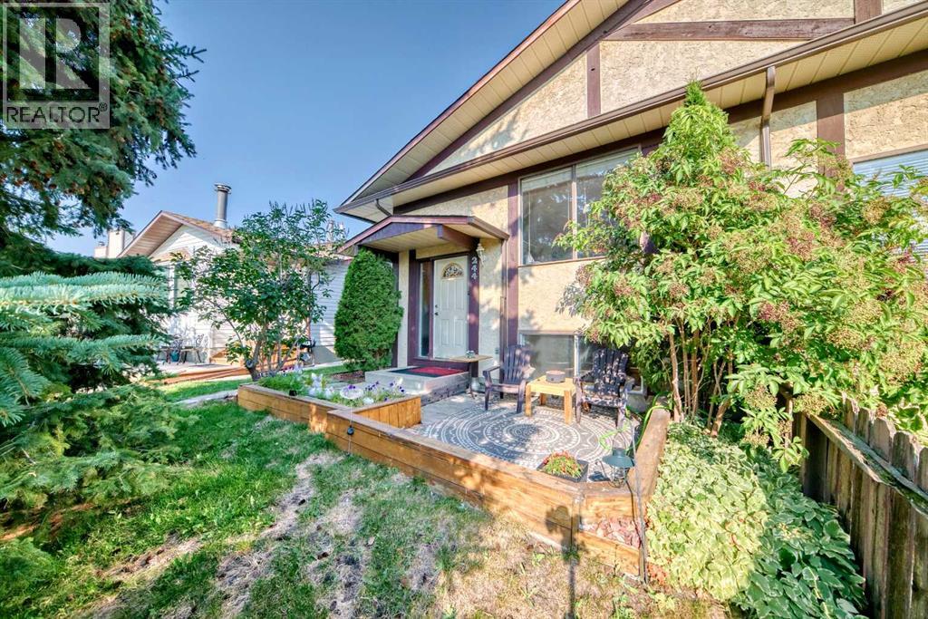 244 Flett Drive Ne, Airdrie, Alberta  T4B 1N5 - Photo 6 - A2256580