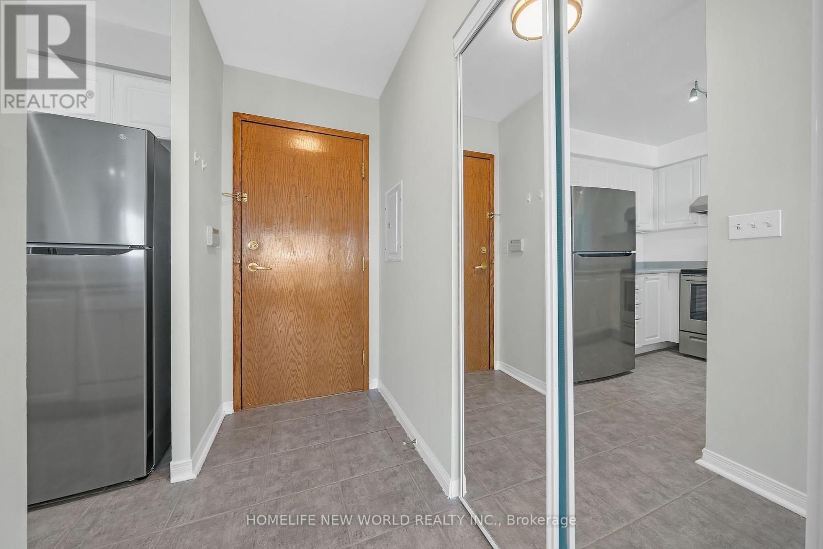 2510 - 11 Lee Centre Drive, Toronto, Ontario  M1H 3J5 - Photo 3 - E12526094