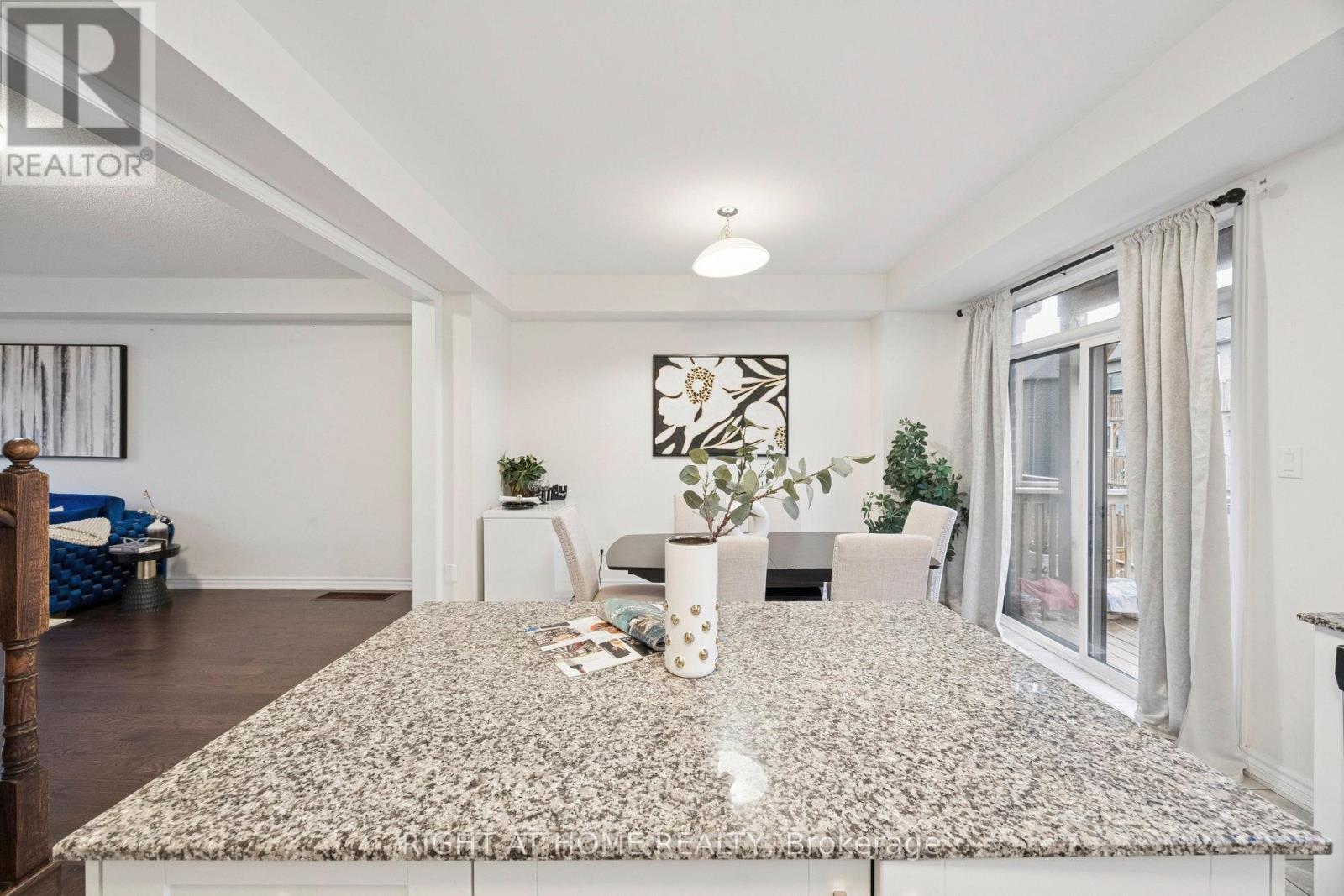 61 Douet Lane, Ajax, Ontario  L1Z 0V4 - Photo 15 - E12526136