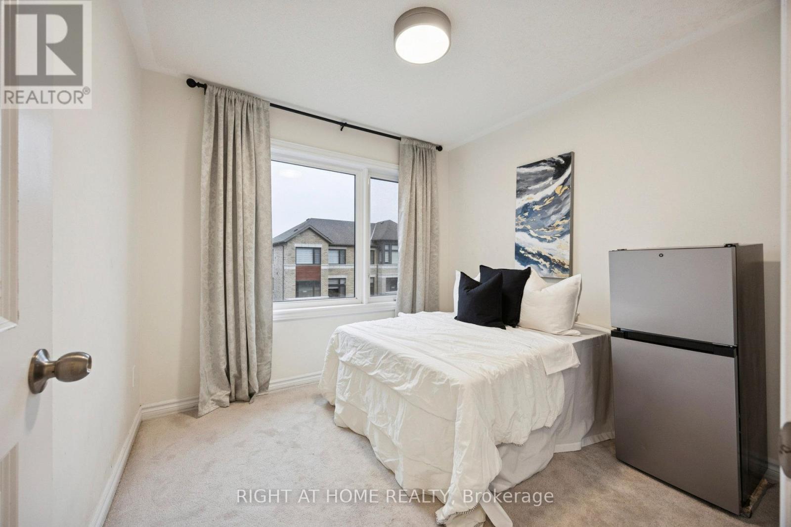 61 Douet Lane, Ajax, Ontario  L1Z 0V4 - Photo 23 - E12526136