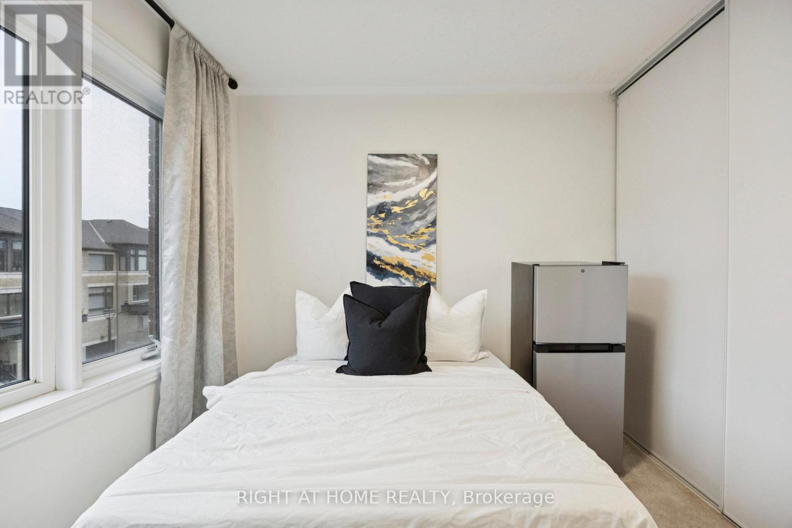 61 Douet Lane, Ajax, Ontario  L1Z 0V4 - Photo 24 - E12526136