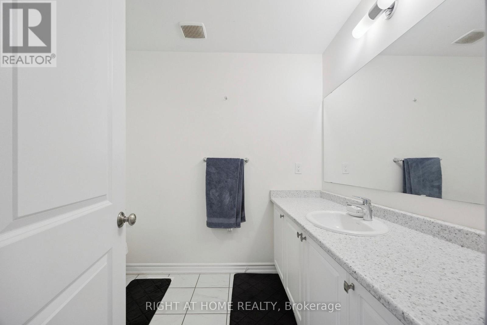 61 Douet Lane, Ajax, Ontario  L1Z 0V4 - Photo 37 - E12526136