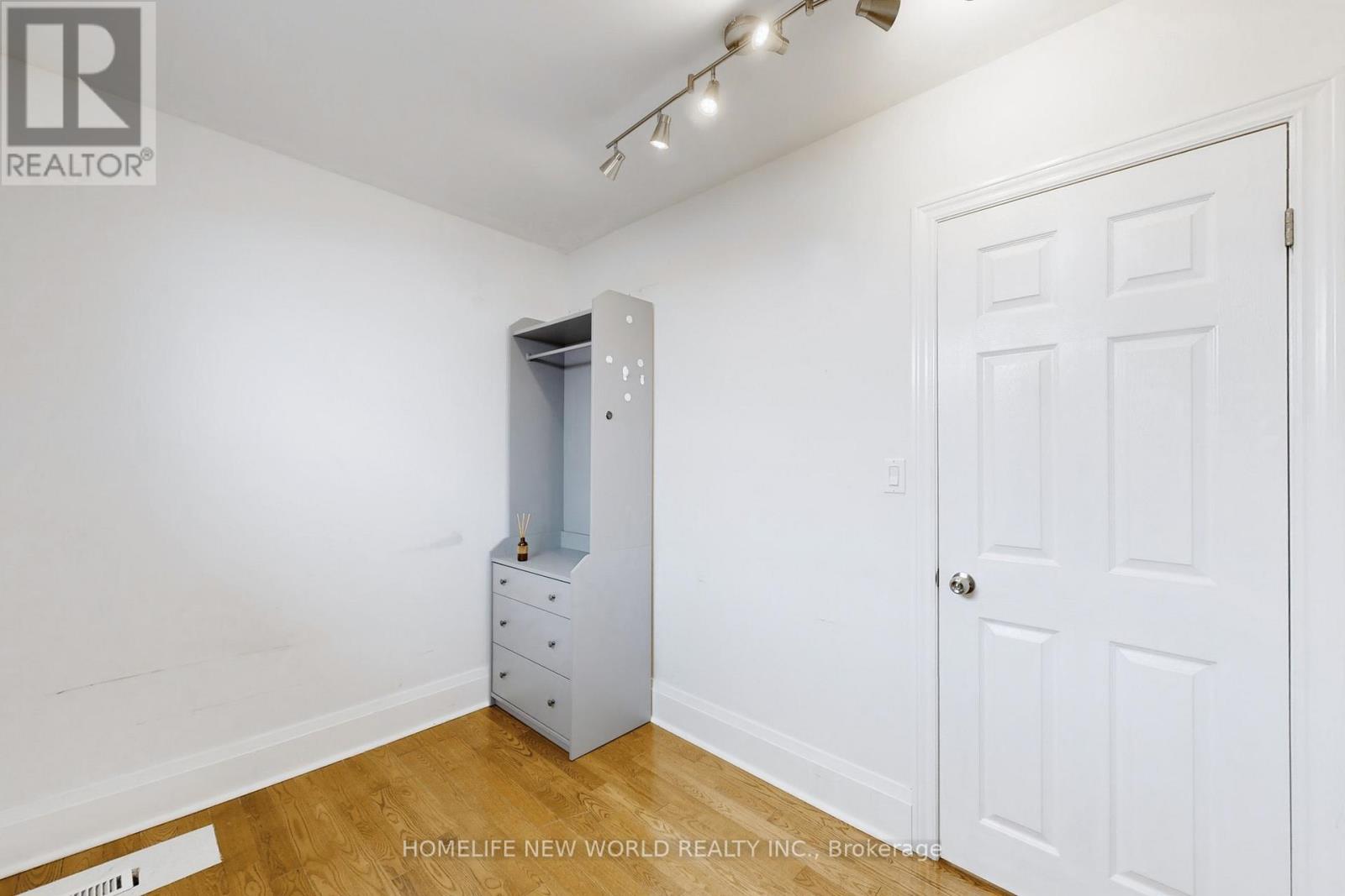 14 Franklin Avenue, Toronto, Ontario  M2N 1B6 - Photo 18 - C12425361