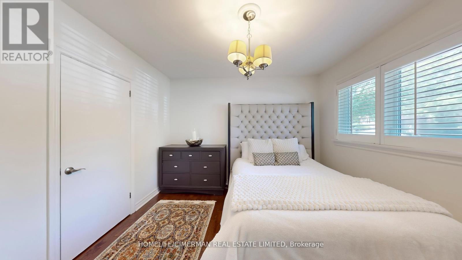 386 Kerrybrook Drive, Richmond Hill, Ontario  L4C 3R1 - Photo 16 - N12526132