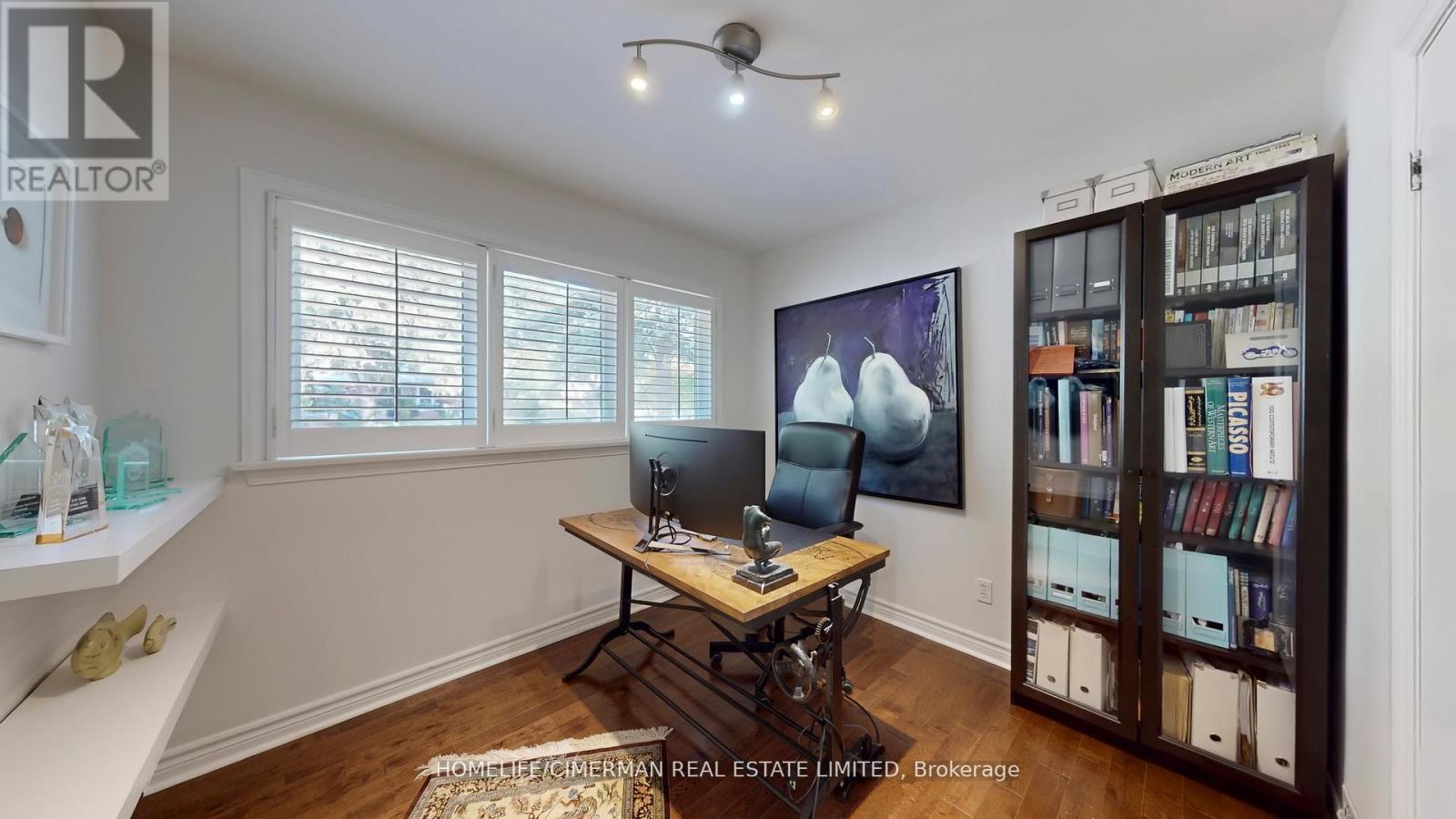 386 Kerrybrook Drive, Richmond Hill, Ontario  L4C 3R1 - Photo 20 - N12526132